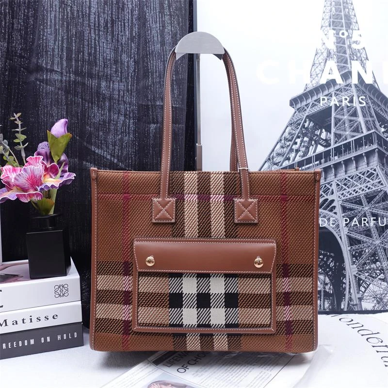 99新 BURBERRY/博柏利 单肩包/T_ZY0000422414