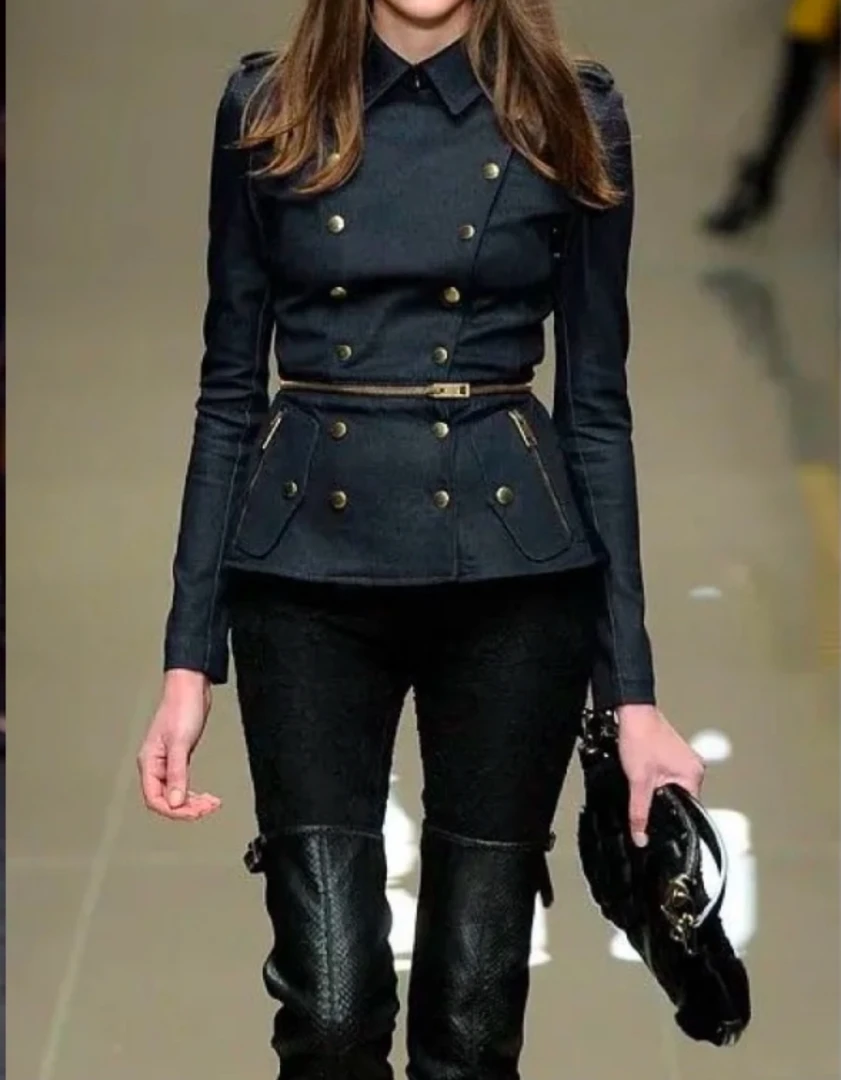 99新 BURBERRY/博柏利  qq0155  秀款牛仔拉链外套 38码