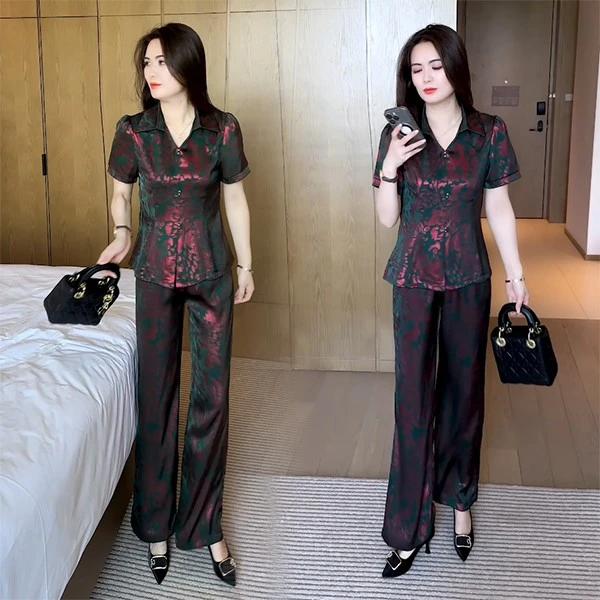 2025夏季新款时尚洋气质妈妈穿搭收腰显瘦不挑人短袖阔腿裤两件套