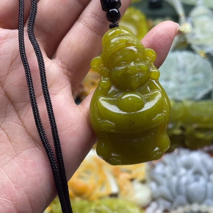 一***手未镶嵌岫玉吊坠毛衣链锁骨链