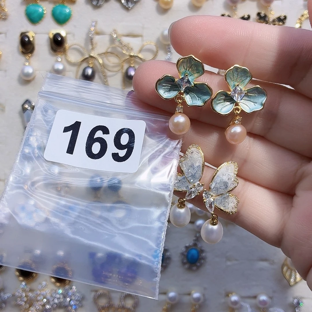 白***生合金淡水珍珠耳饰