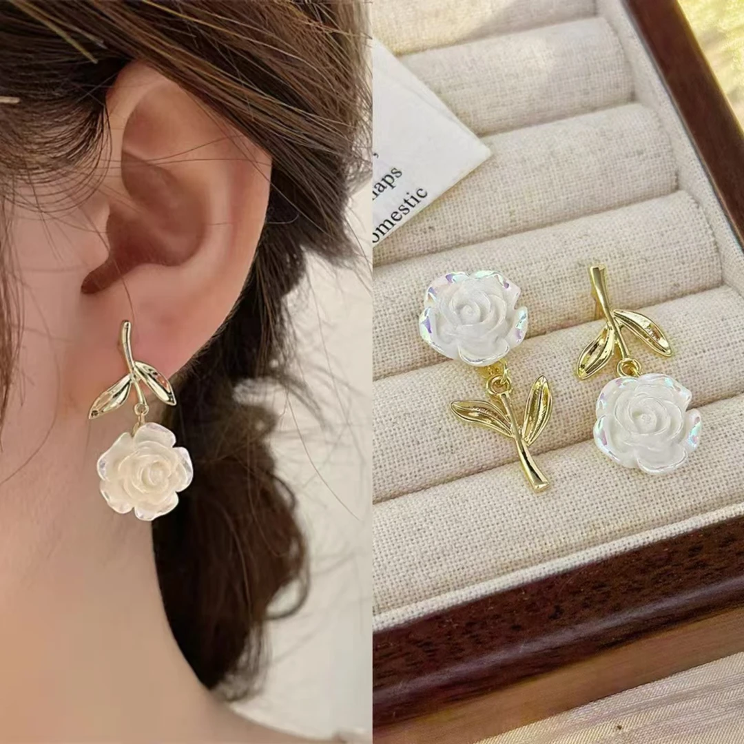 时尚简约小清新花朵耳环不对称玫瑰花银针N0003