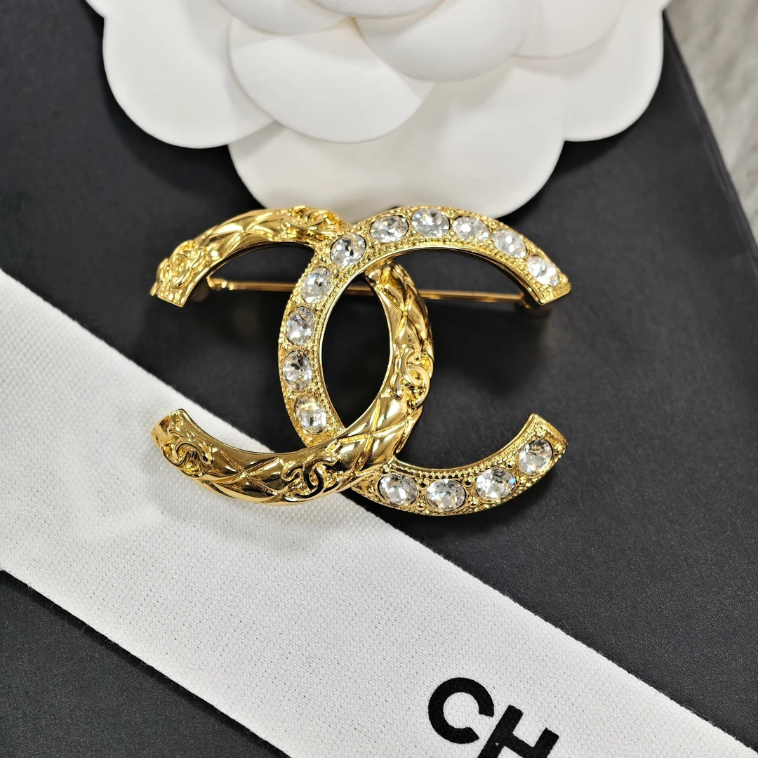 未使用 Chanel/香奈儿 胸针浓金新款拼接精致时尚钻钻