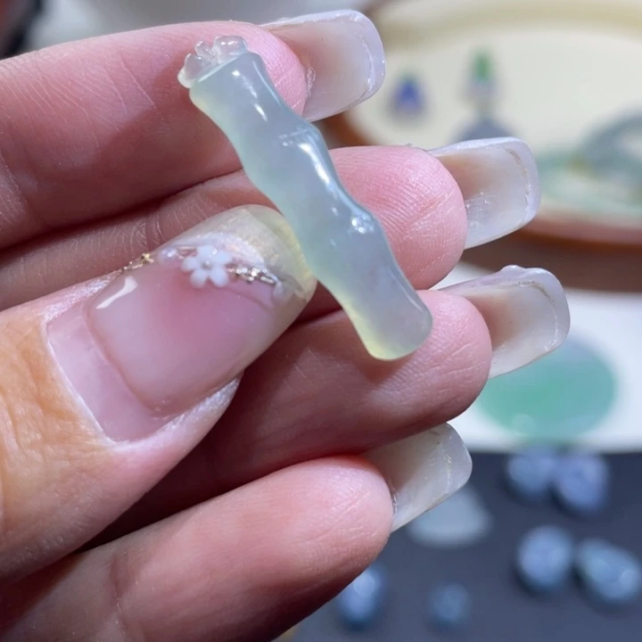 颈饰未镶嵌翡翠竹节