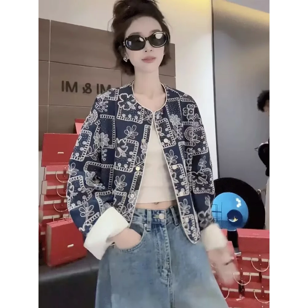 圆领刺绣亮片短外套女春季新款蝙蝠袖休闲宽松百搭洋气气质上衣潮