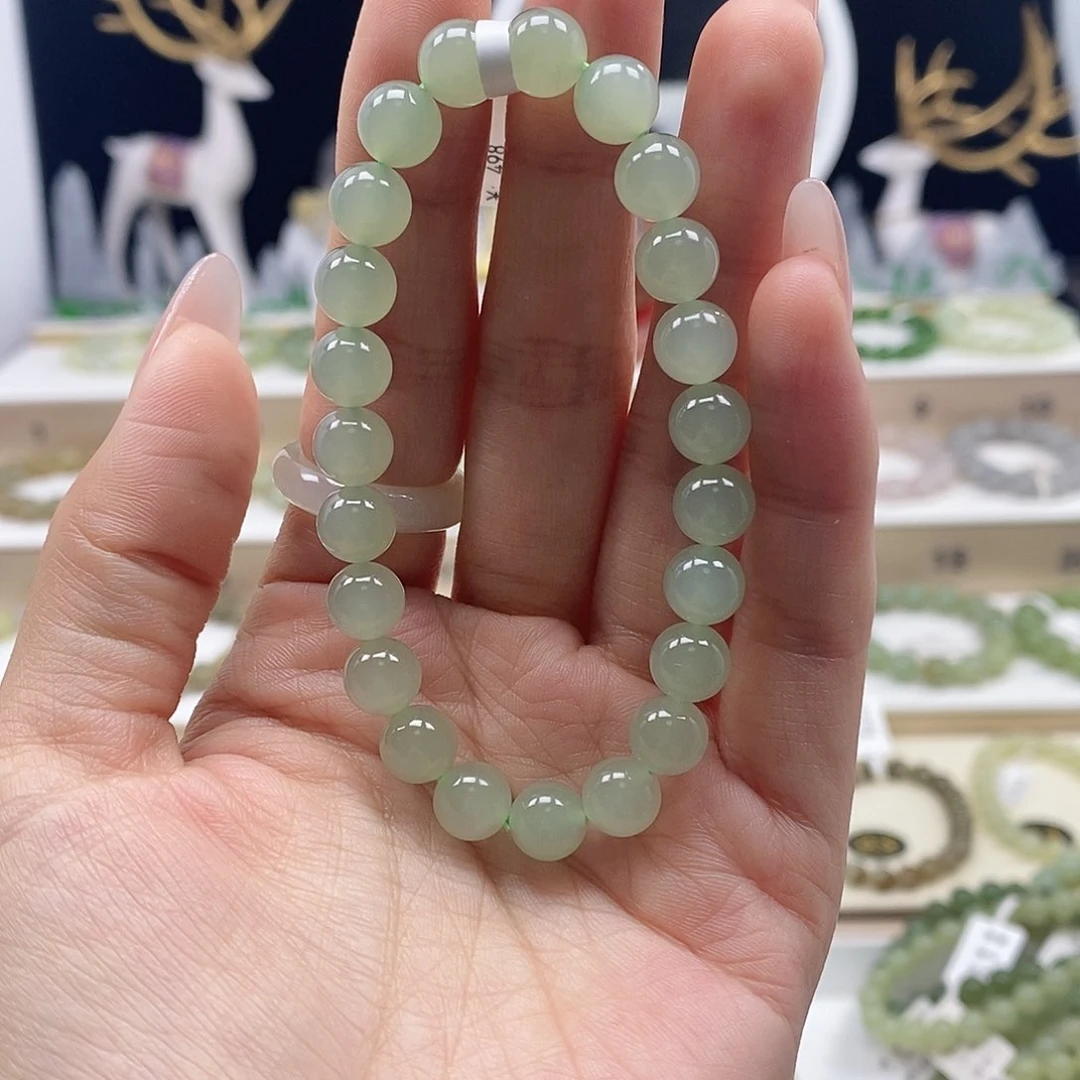 未镶嵌手链和田玉是**呀