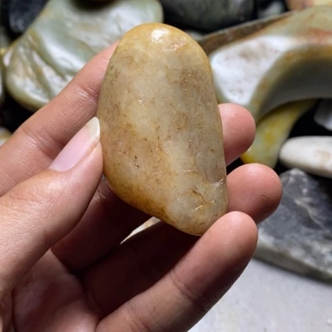 未镶嵌和田玉（糖玉）挂件