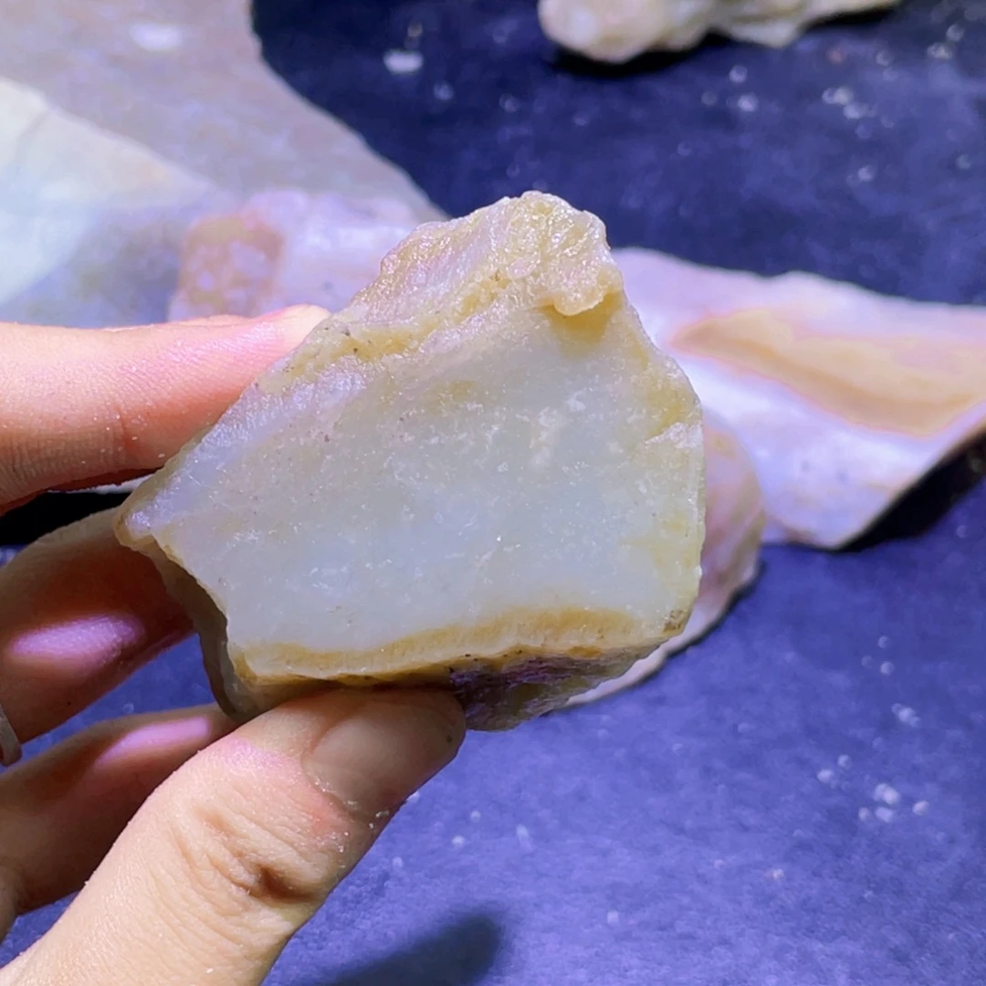 未镶嵌和田玉珠宝半成品