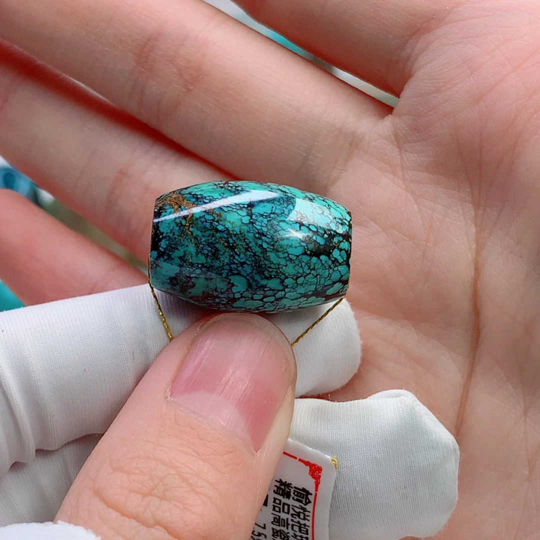 未镶嵌绿松石颈饰