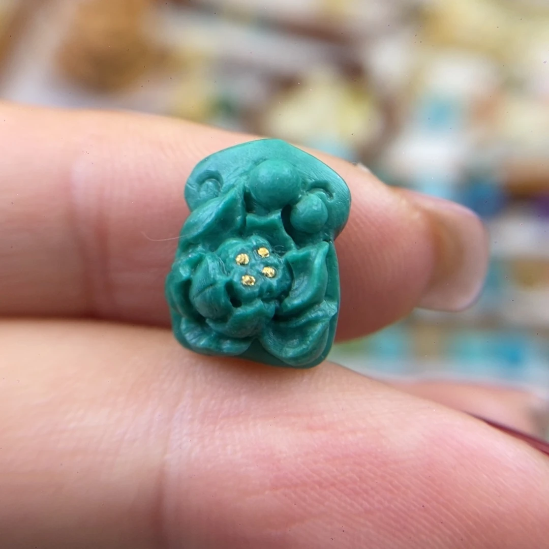 绿松石荷花未镶嵌
