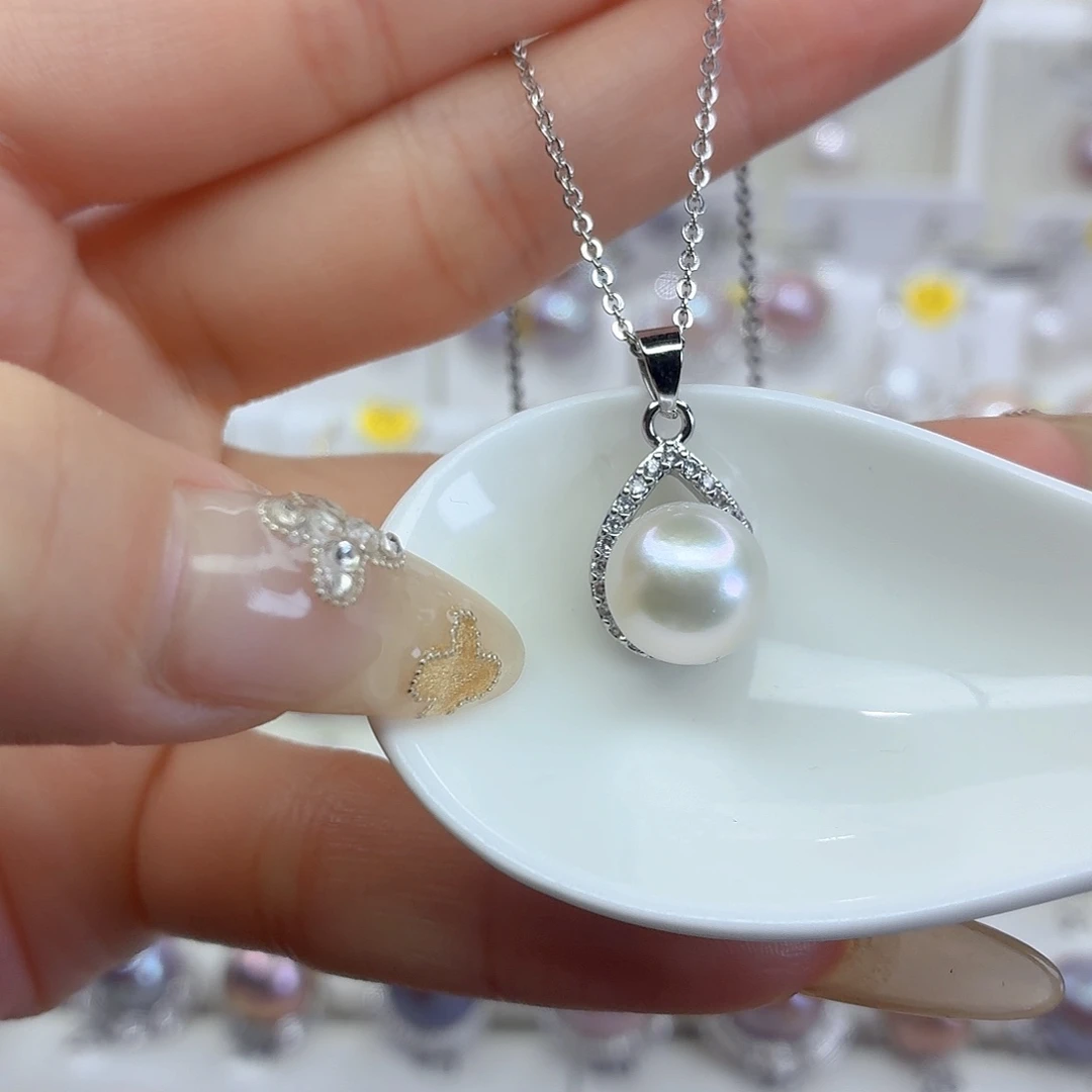 颈饰淡水珍珠合金F