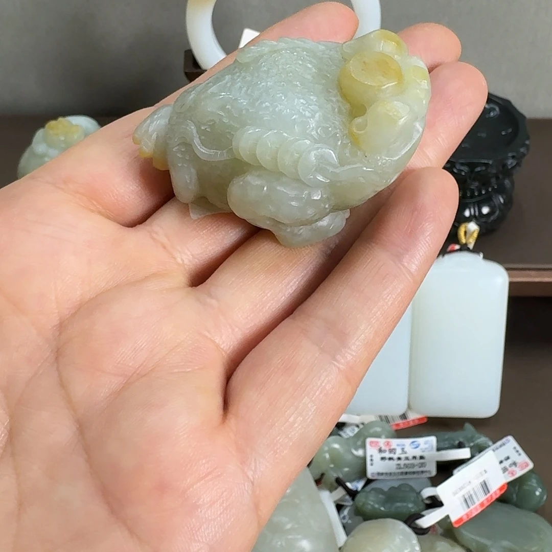 和田玉未镶嵌吊坠(不含链)