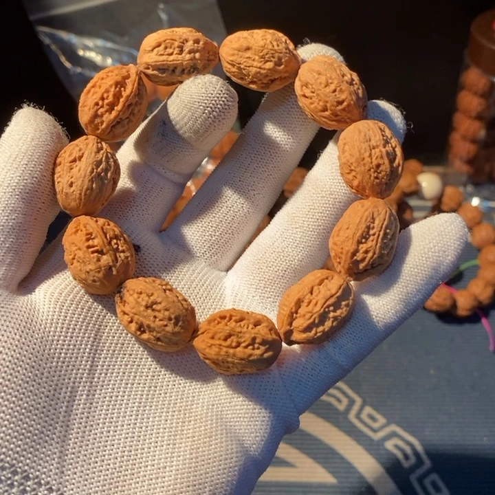 文玩核桃手串高*……46