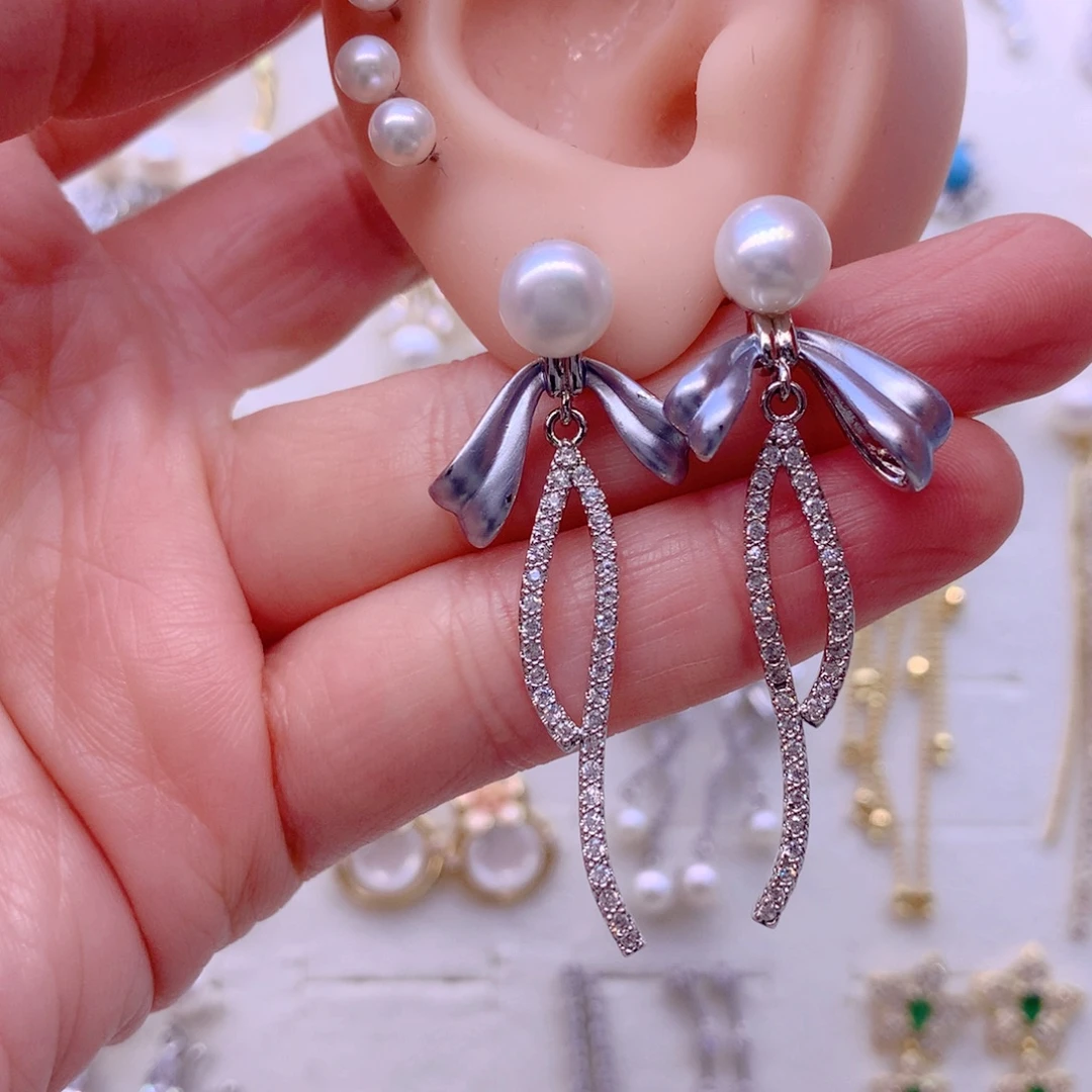 合金耳饰淡水珍珠