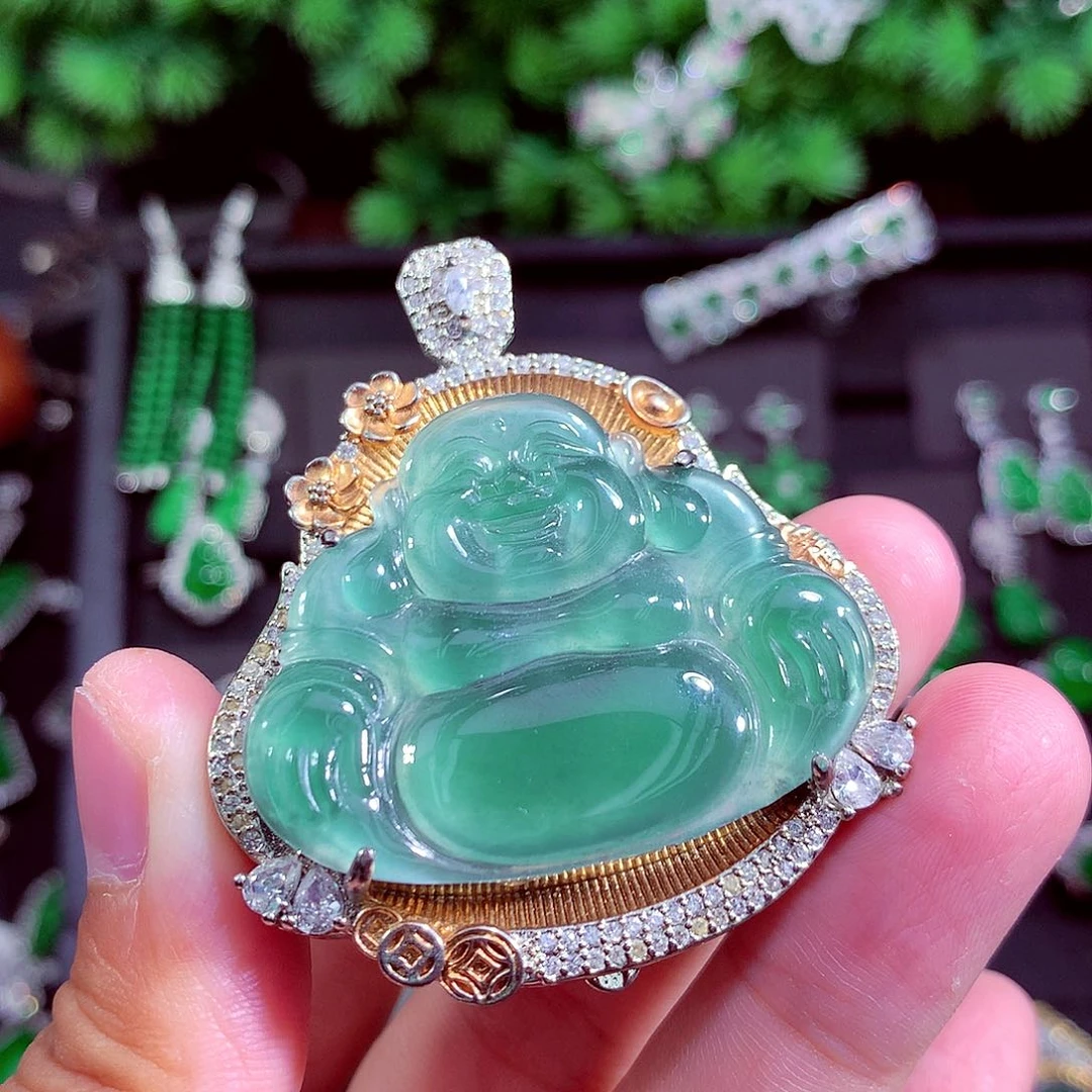 颈饰未镶嵌翡翠一****?天然