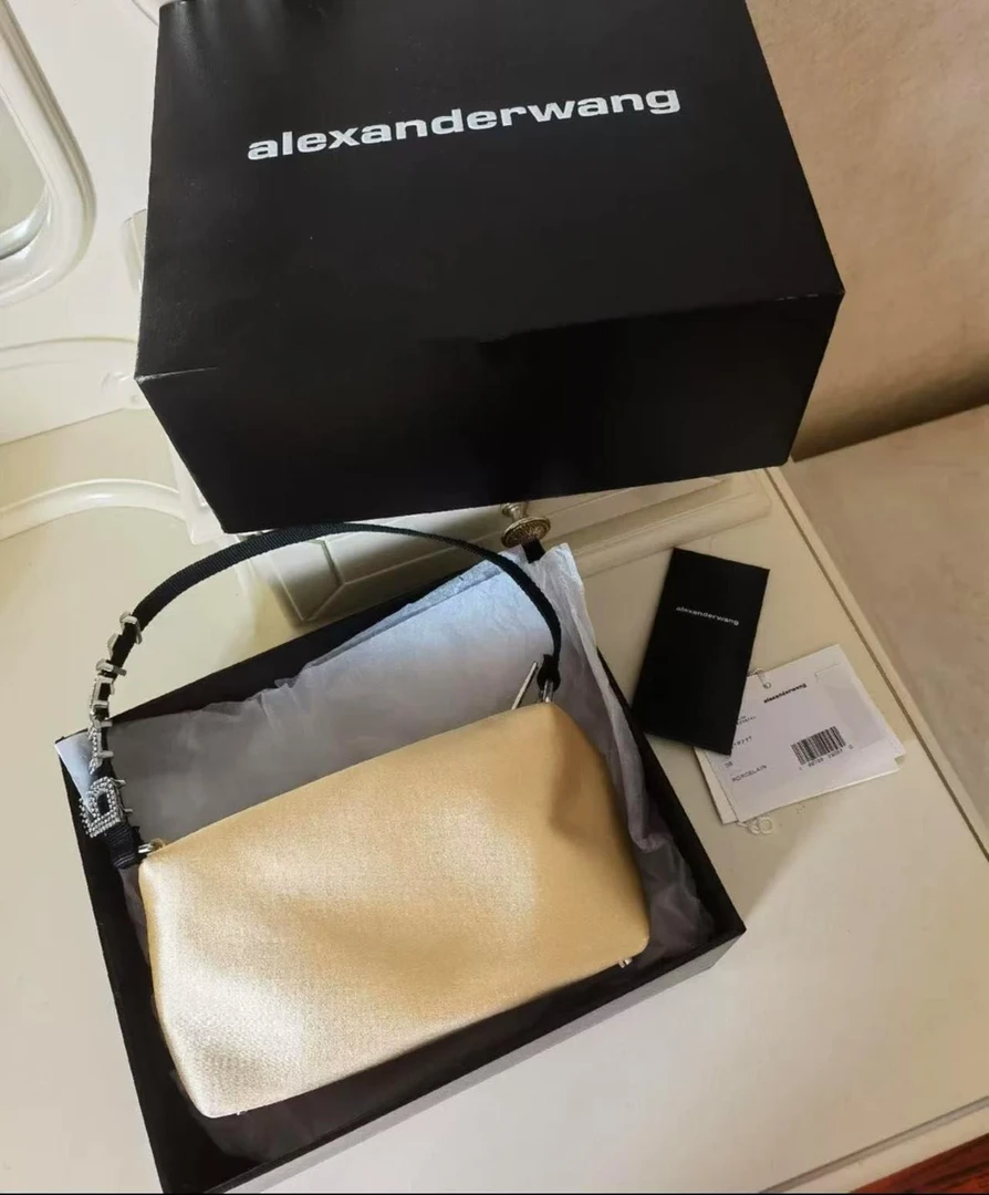 95新  亚历山大王GGS 萌萌丨水钻手提包黄色银扣 97884173