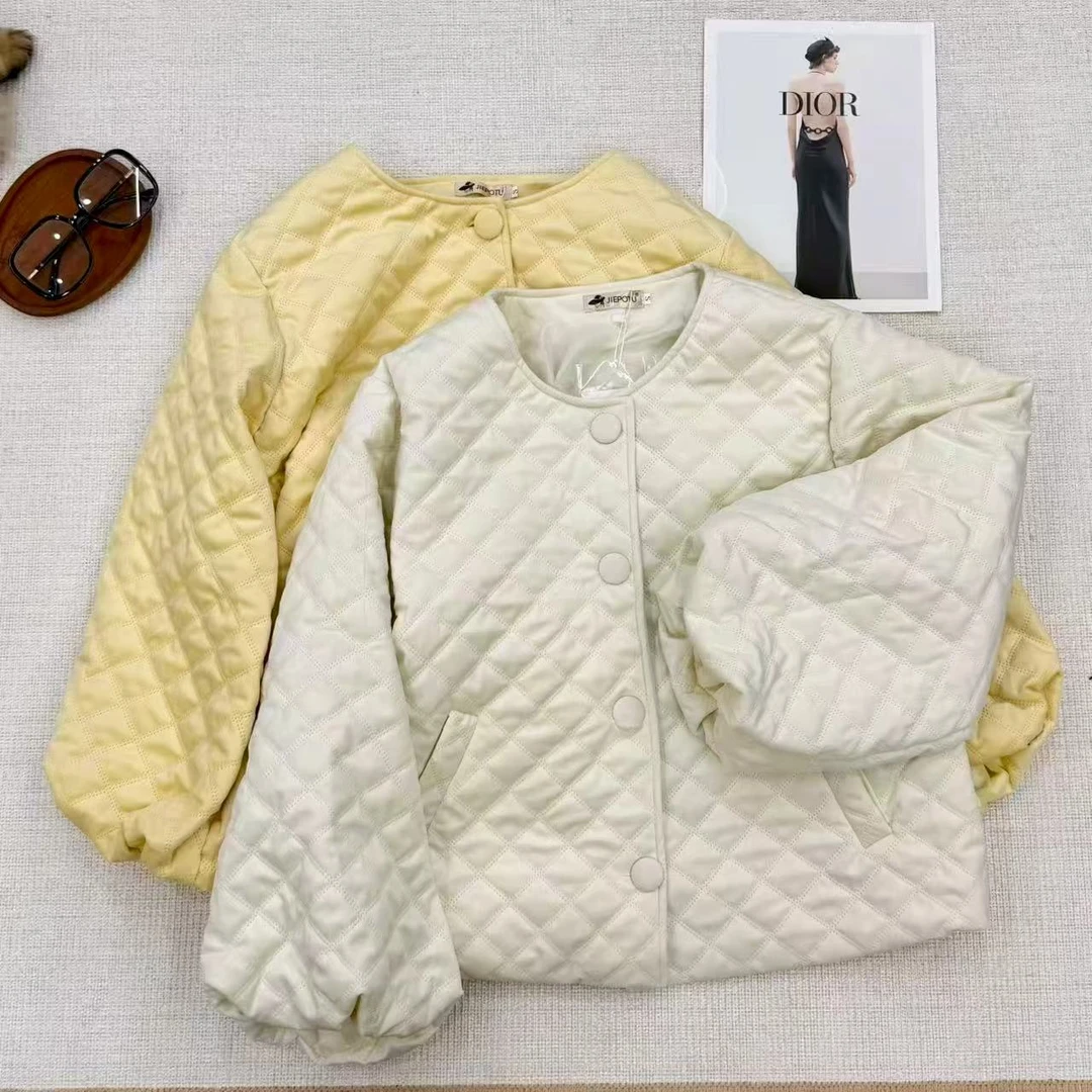 （线下爆款!不配披肩）区别low货丝绒花苞袖格纹短外套