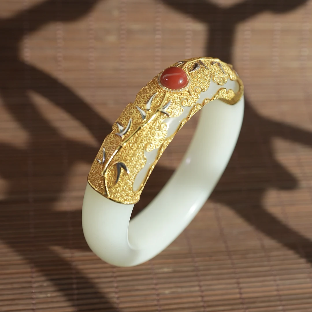 18K金镶嵌和田玉手镯ZJ