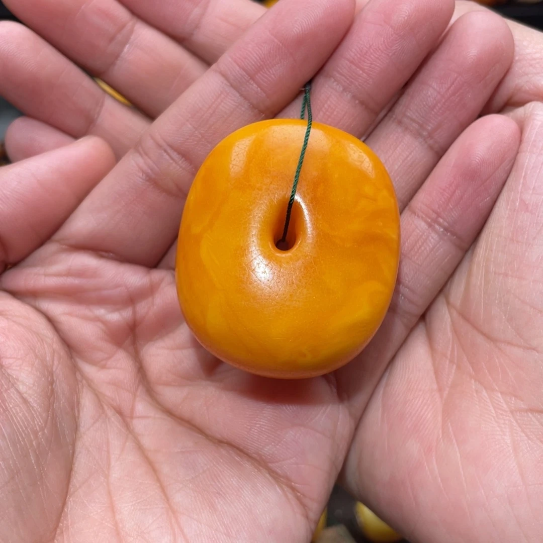 【闪购商品】琥珀裸石未镶嵌饼子