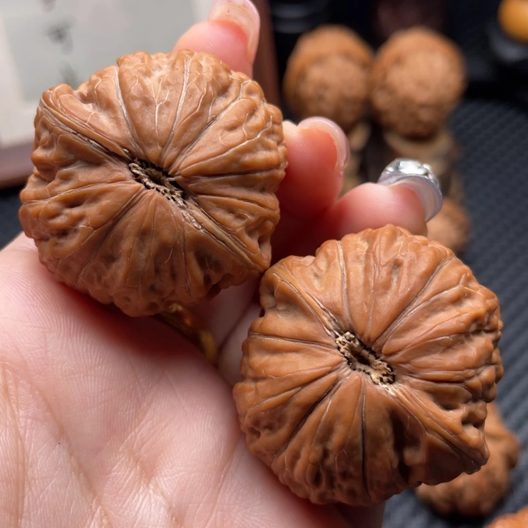 *****文玩核桃把件全品铁锤