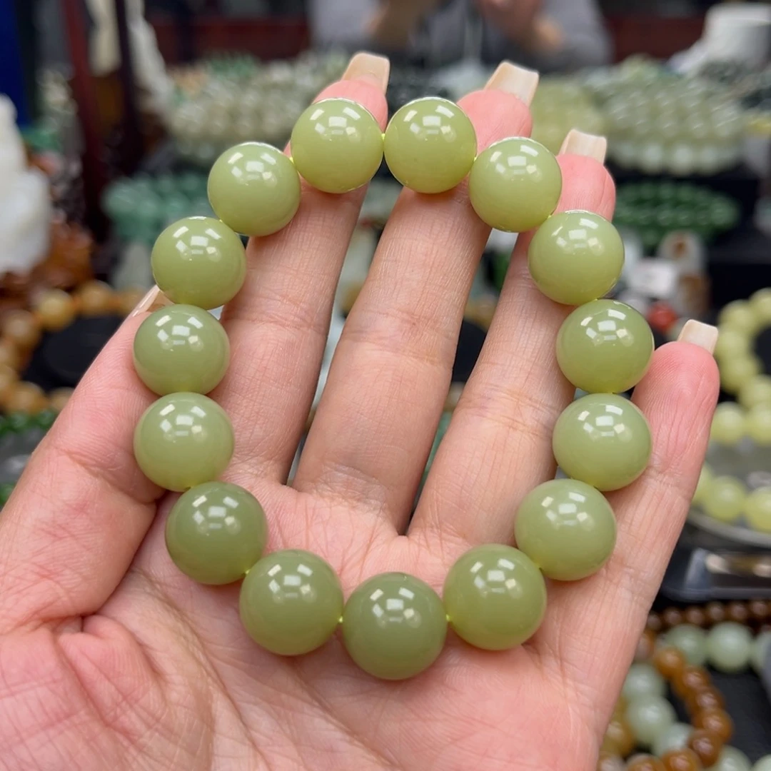 和田玉手串未镶嵌突***?