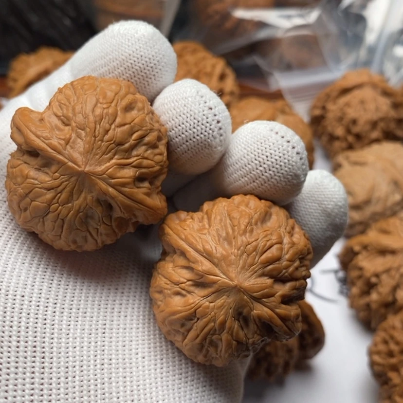 【闪购商品】文玩核桃把件炭***?1铁锤