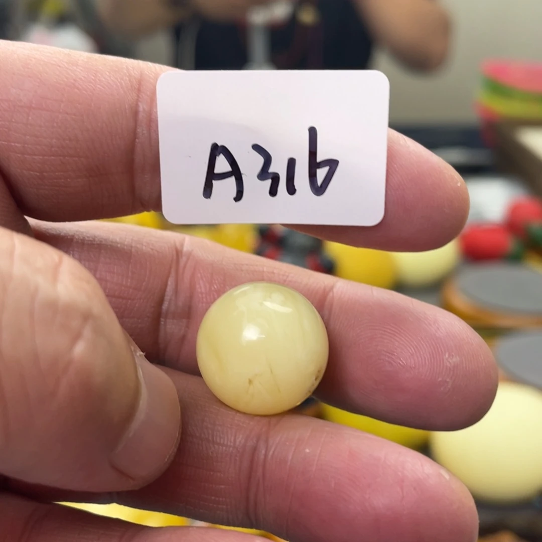 手链琥珀未镶嵌多样性发，发其中一件