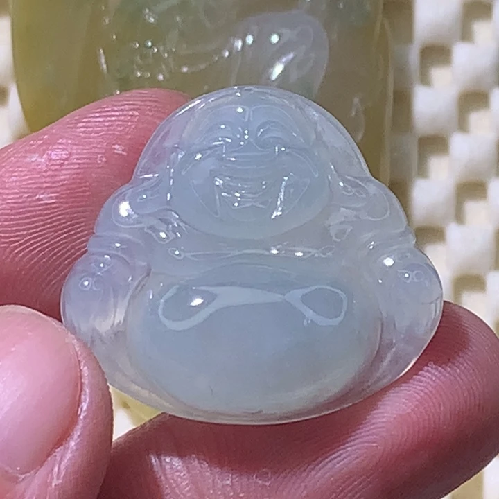 翡翠未镶嵌颈饰佛公