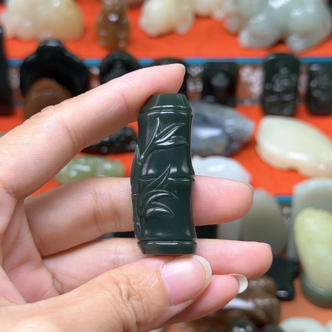 未镶嵌和田玉（糖玉）把件