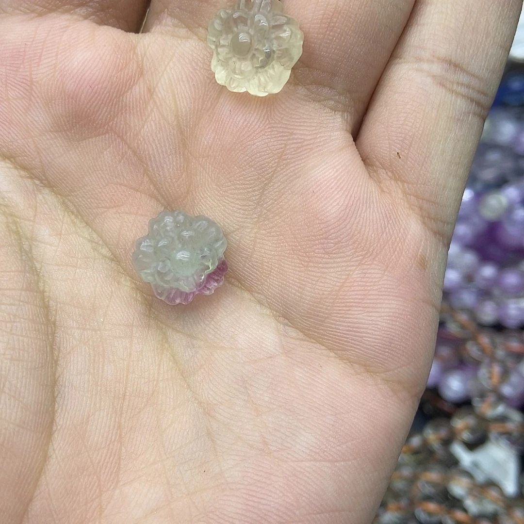 手链未镶嵌水晶小花配饰