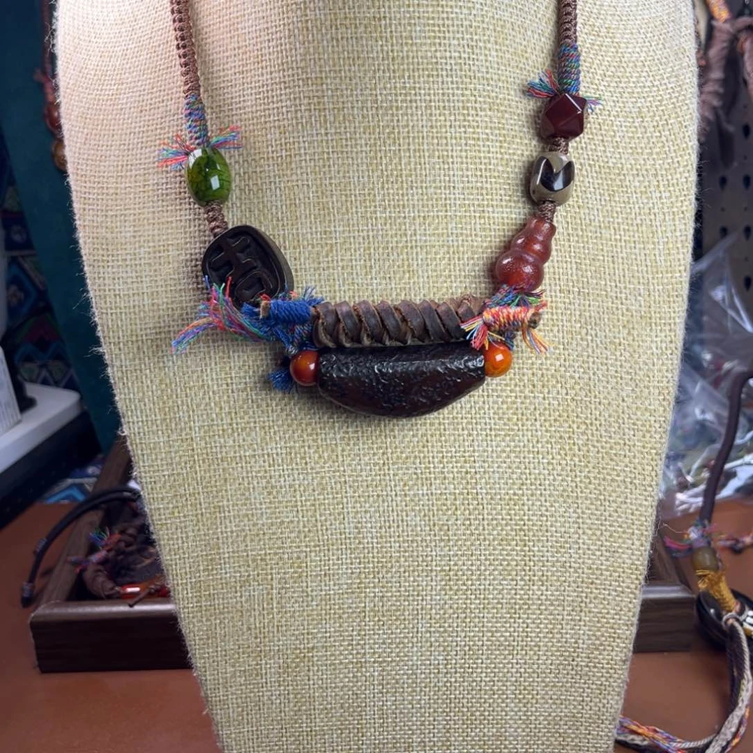 玛瑙/玉髓未镶嵌颈饰