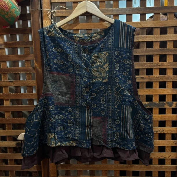 华姐家14139款新品春款双层配色马甲