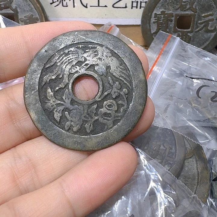 黄***店铜现代工艺品花钱