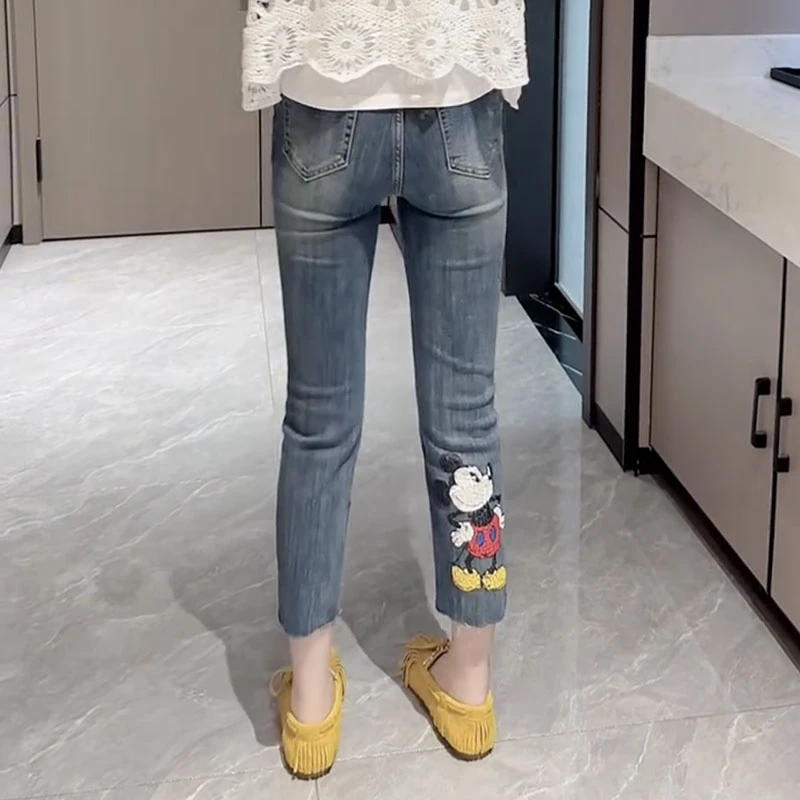 2025夏季新款弹力薄牛仔烟管裤女大码洋气破洞显瘦刺绣裤子直筒裤