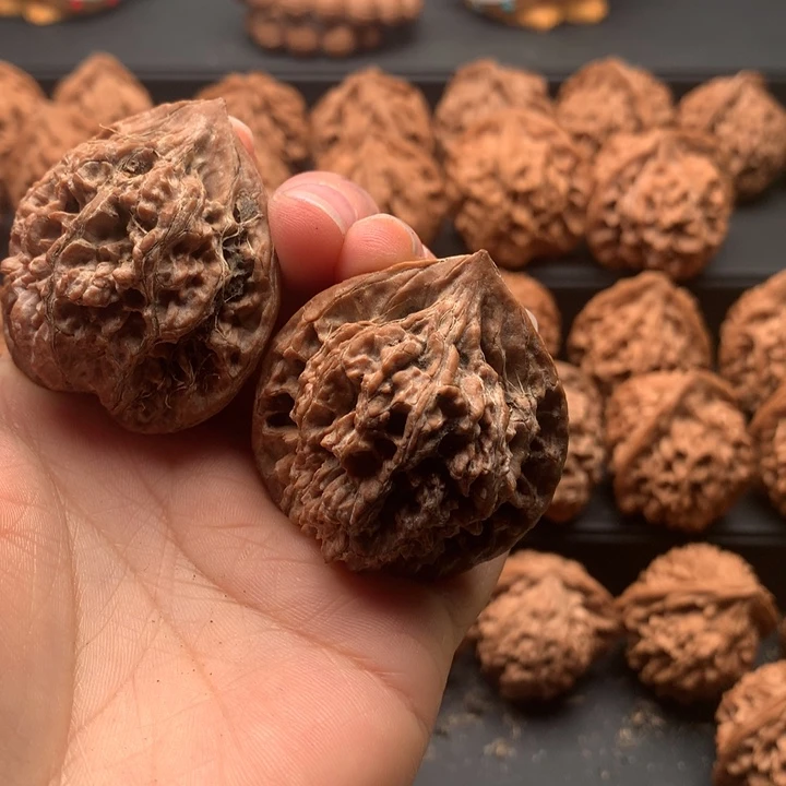 吊坠文玩核桃…****、秦岭山脉核桃公子