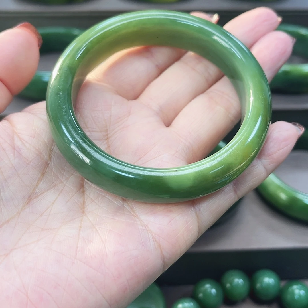 和田玉（碧玉）未镶嵌手镯57.8