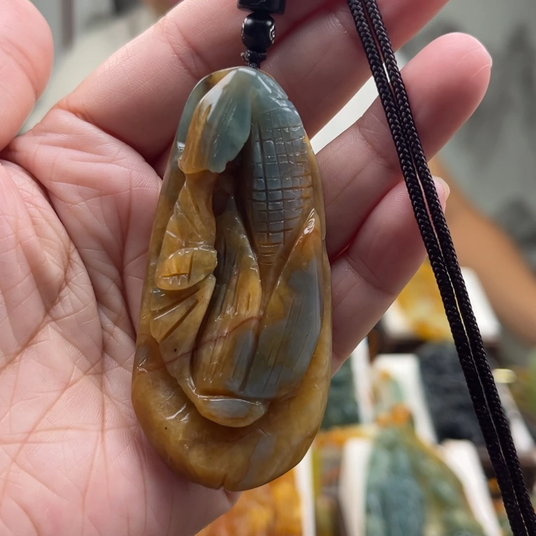 岫玉未镶嵌挂件挂件