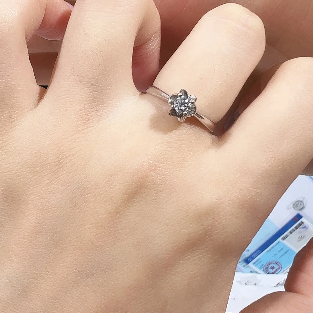 18K金镶嵌戒指/指环钻石A18083700