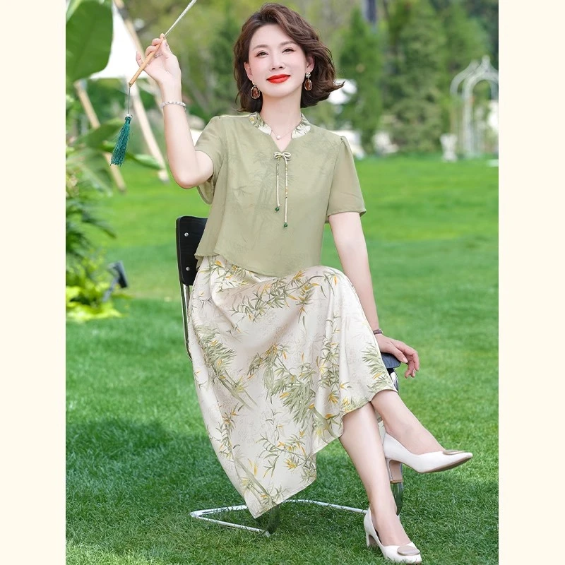 中年妈妈夏装国风连衣裙2025新款洋气中老年女装衣服假两件长裙子
