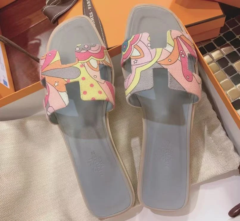 全新未使用 Hermes/爱马仕 花卉款H拖凉拖/37码