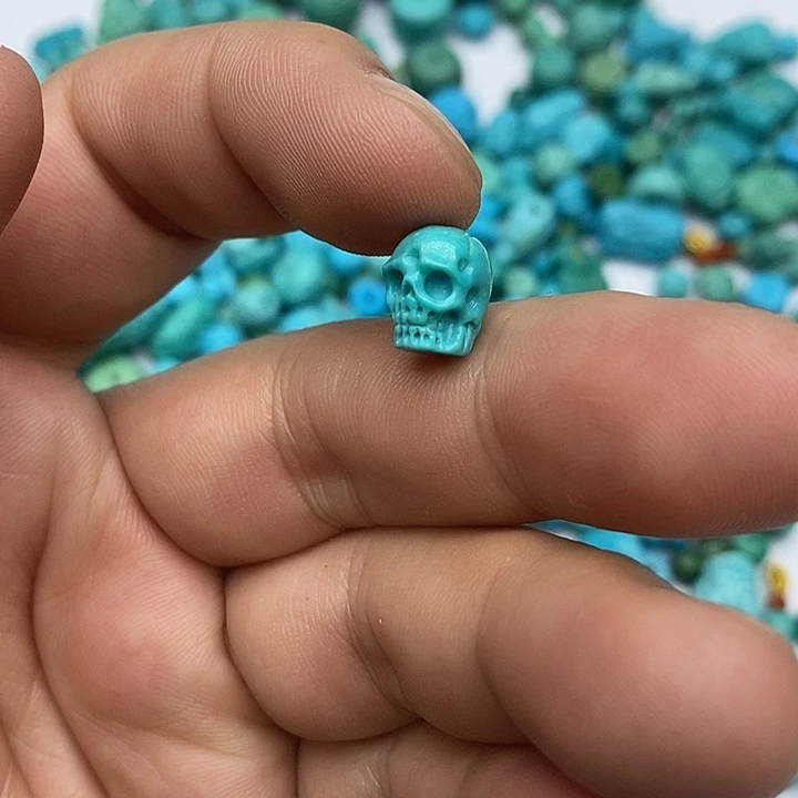 绿松石未镶嵌珠宝奇石