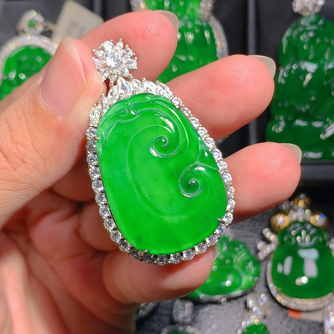 吊坠(不含链)未镶嵌翡翠