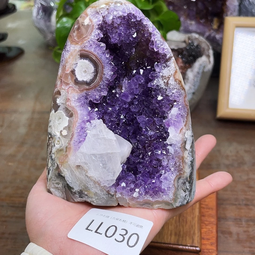 水晶大型摆件（非配饰）未镶嵌