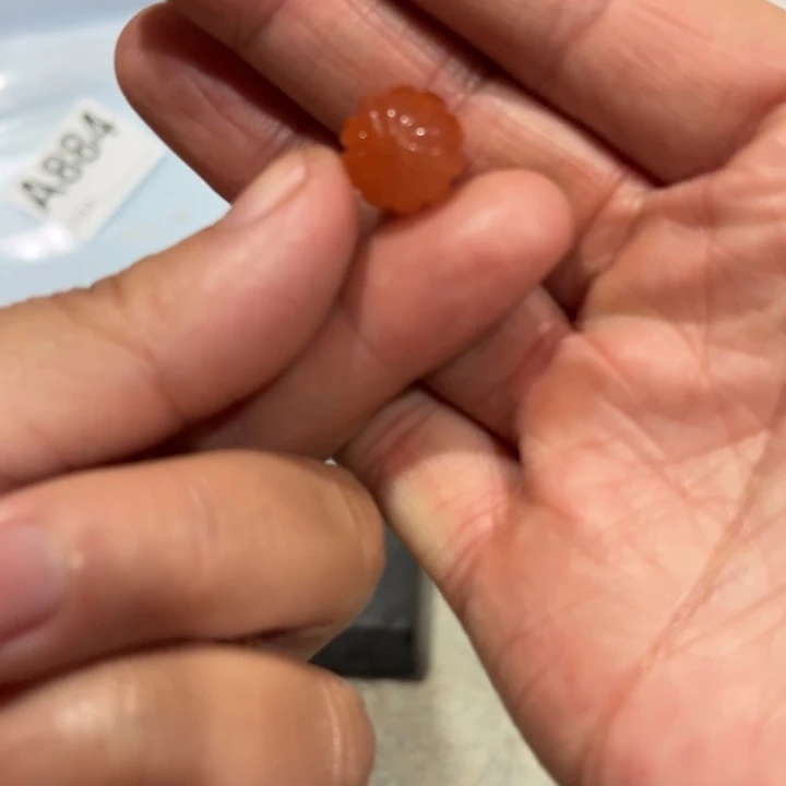 南红玛瑙未镶嵌手链