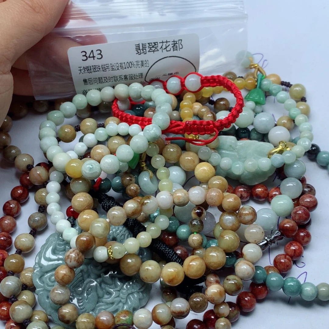 翡翠颈饰未镶嵌翡翠