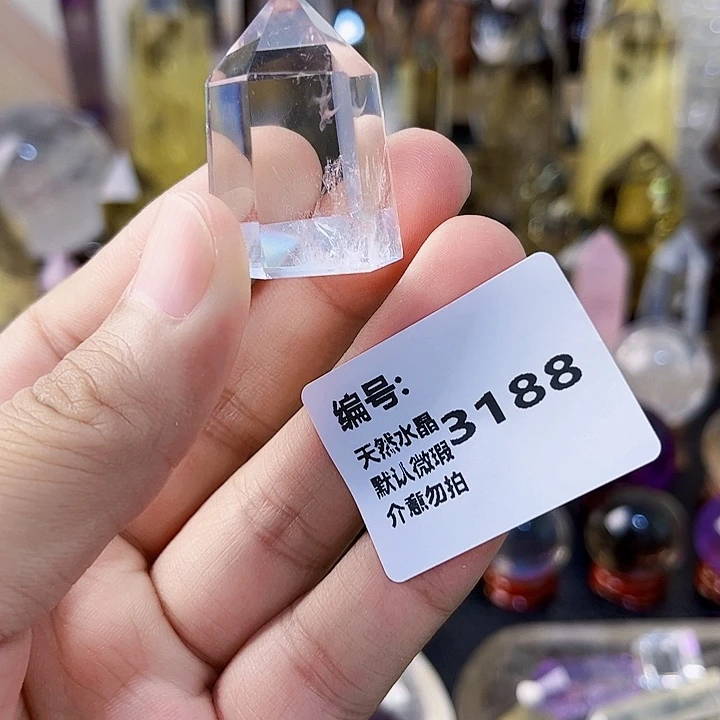 未镶嵌颈饰水晶柱