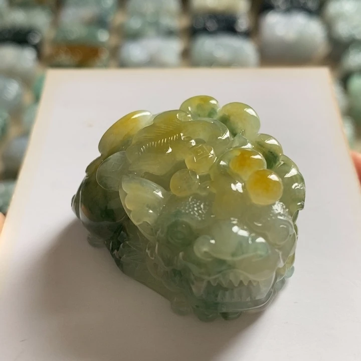 翡翠未镶嵌颈饰天然翡翠貔貅吊坠