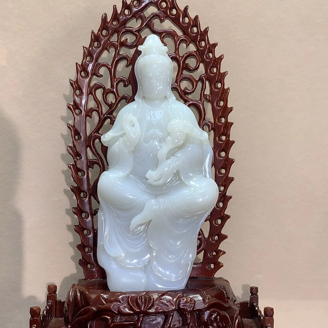 未镶嵌和田玉摆件