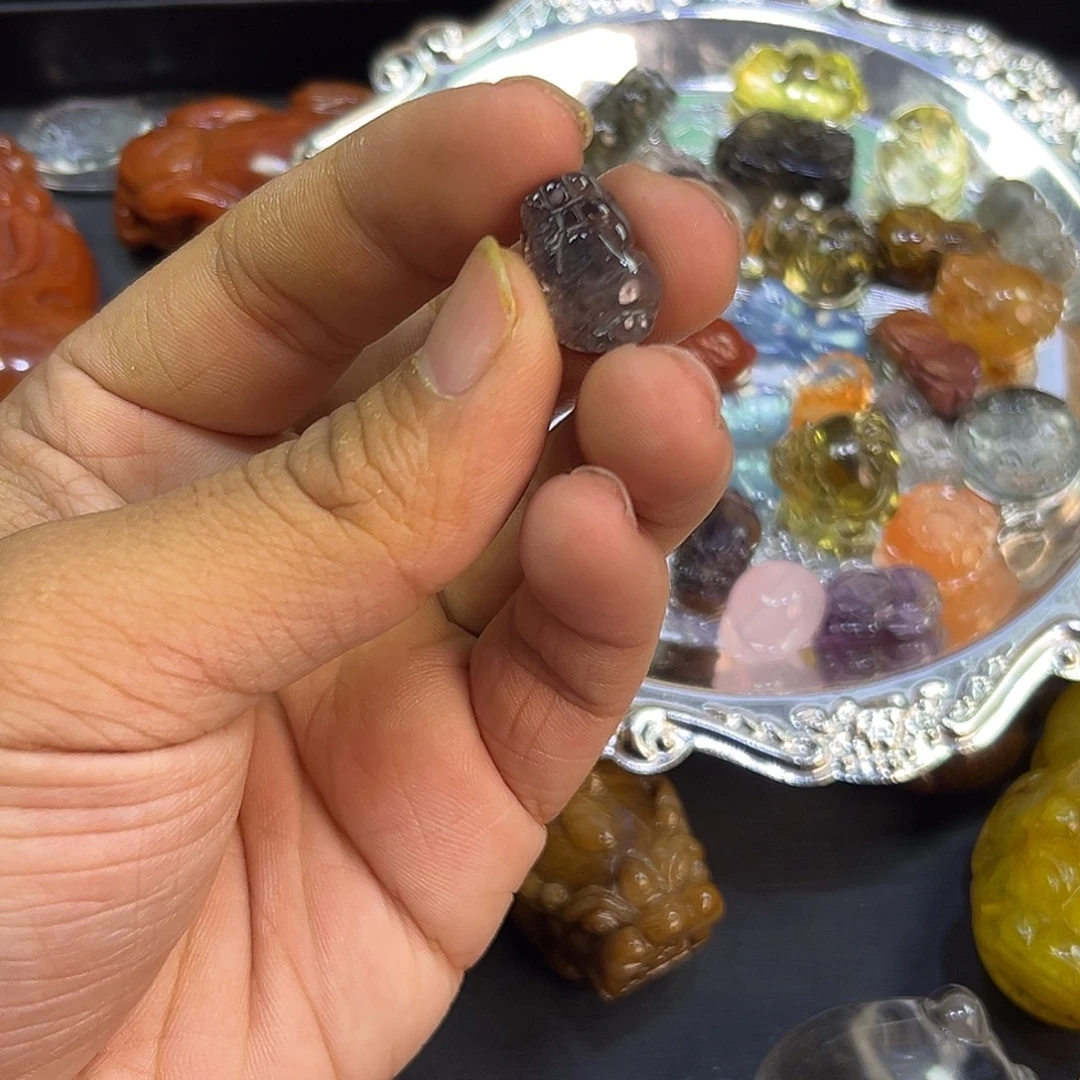 未镶嵌水晶颈饰黑超七