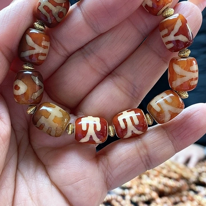 玛瑙/玉髓颈饰合金